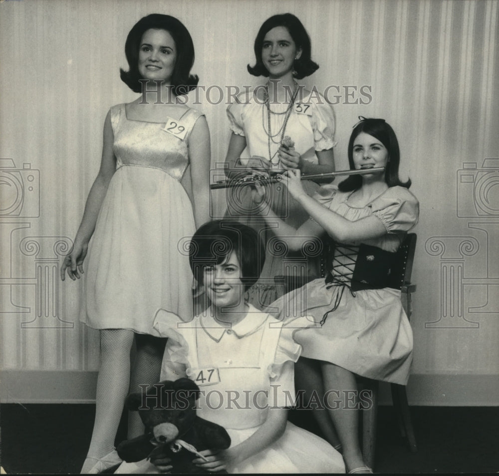 1968 Press Photo Four of the finalists in the Alabama Junior Miss Compeittion - Historic Images
