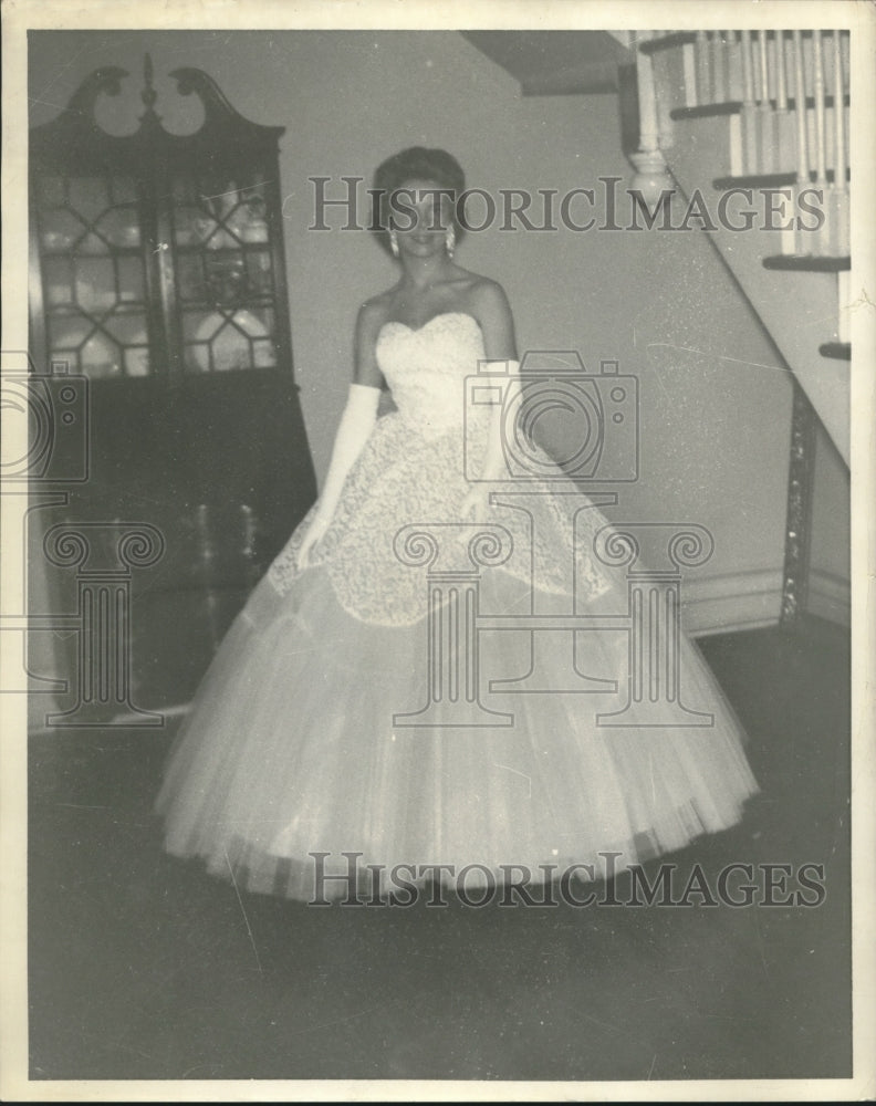 1962 Press Photo Miss Alabama Contestant in Dress - abna42260 - Historic Images