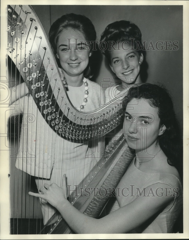 1964 Press Photo Miss Alabama Contestants, one playing Harp - abna42285 - Historic Images