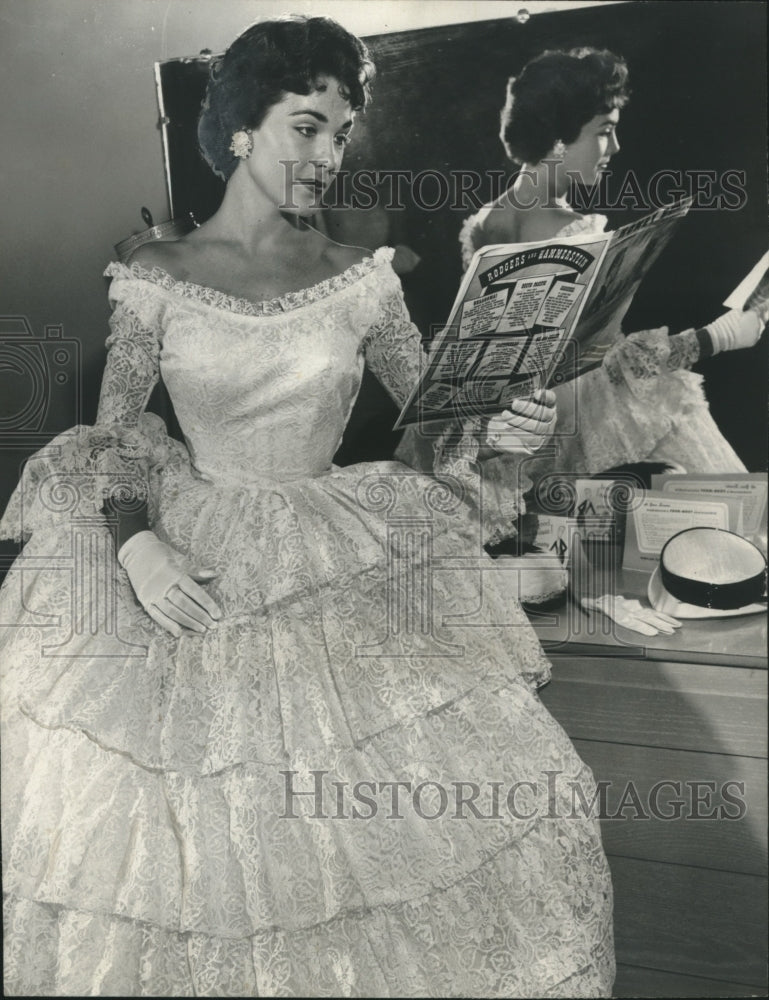 1958 Miss Alabama Contestant Mildred Nelson does South Pacific Show - Historic Images