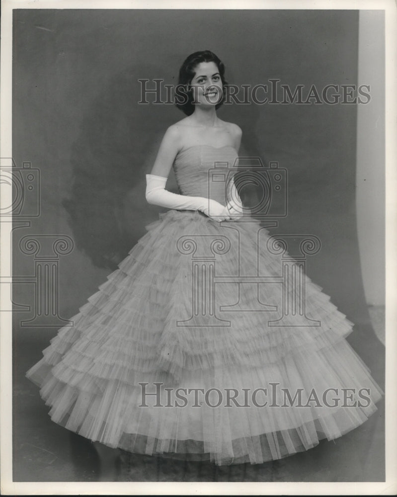 1957 Press Photo Auburn Barbara Clanton, Miss Alabama Contest - abna42562 - Historic Images