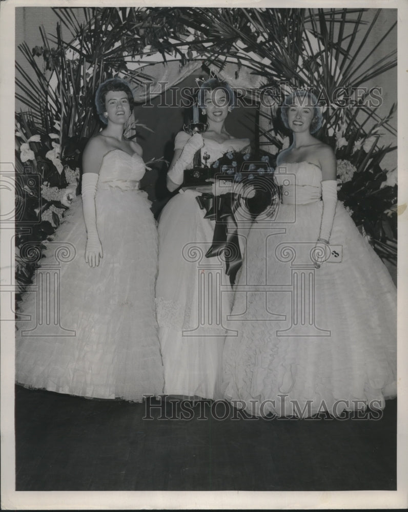 1959 Press Photo Geralene Howell of Lanett, crowned Miss Chattahoochee Valley - Historic Images