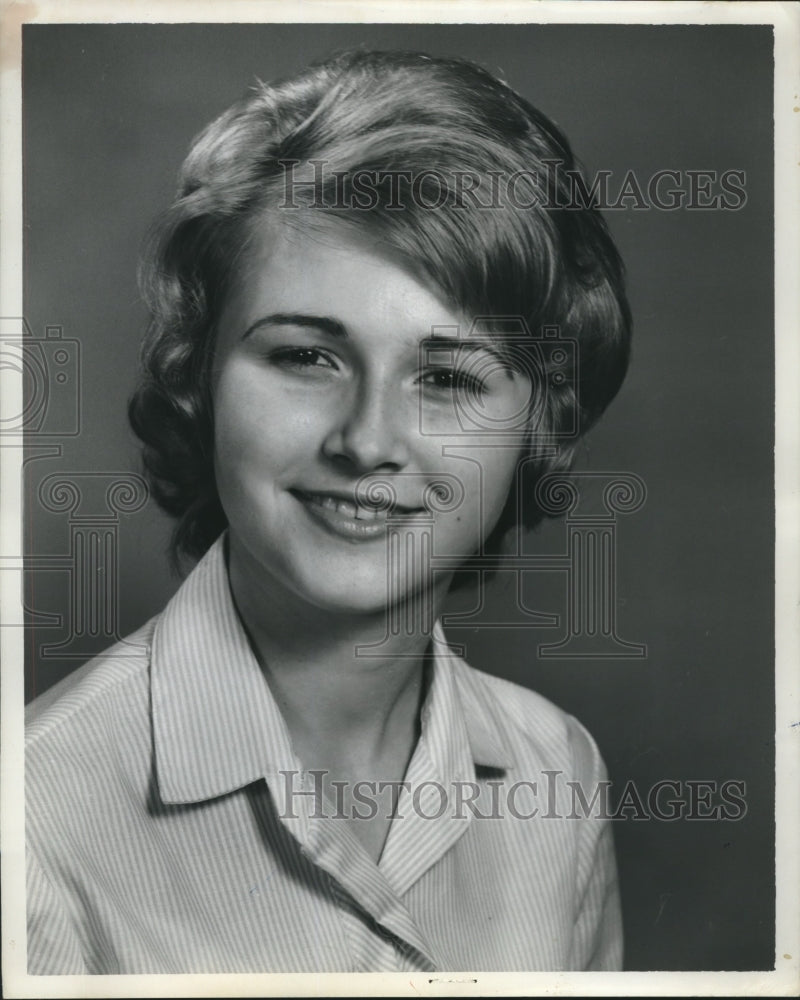 1961 Press Photo Judy Perry, Junior Miss Alabama Contest - abna43052 - Historic Images