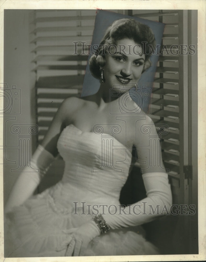 1960 Press Photo Stephanie Joan Kahre, Beaux Arts - abna43074 - Historic Images