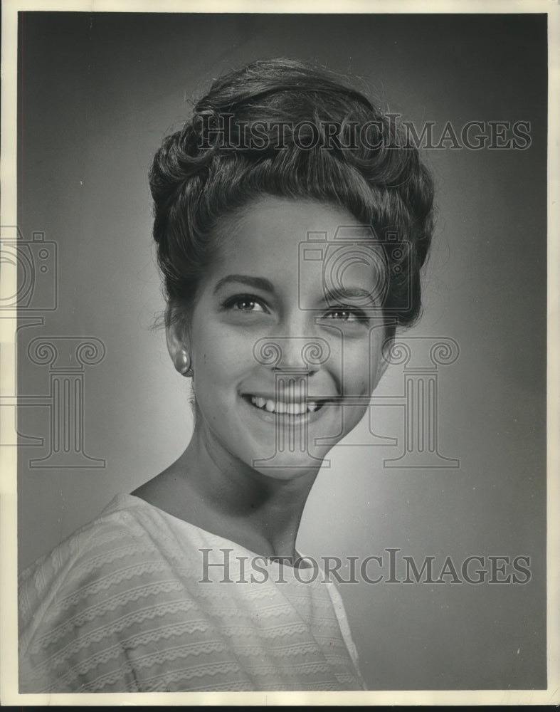 1964 Press Photo Susan Smithson, Miss Alabama Contest - abna43087 - Historic Images