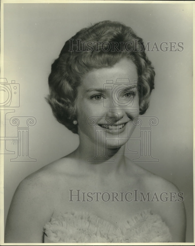 1964, Sandra Holdrup of Sylacauga, Junior Miss Alabama Contestant - Historic Images