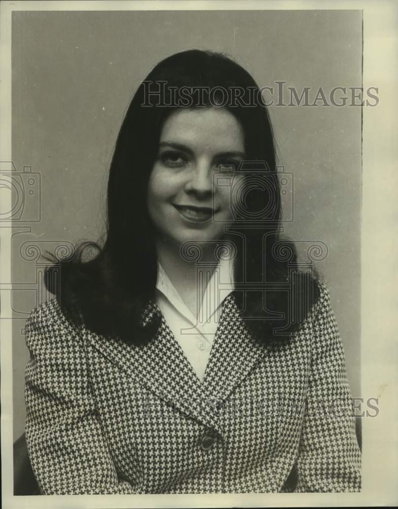 1973 Press Photo Head Hostess Martha King at Brookwood Medical Center, Alabama - Historic Images