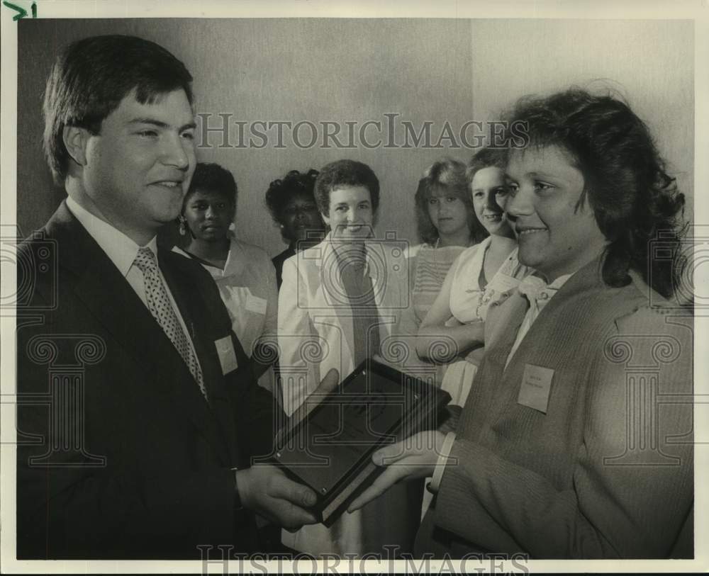 1984 Press Photo Fred Braswell, Chief Department of Economic &amp; Community Affairs - Historic Images