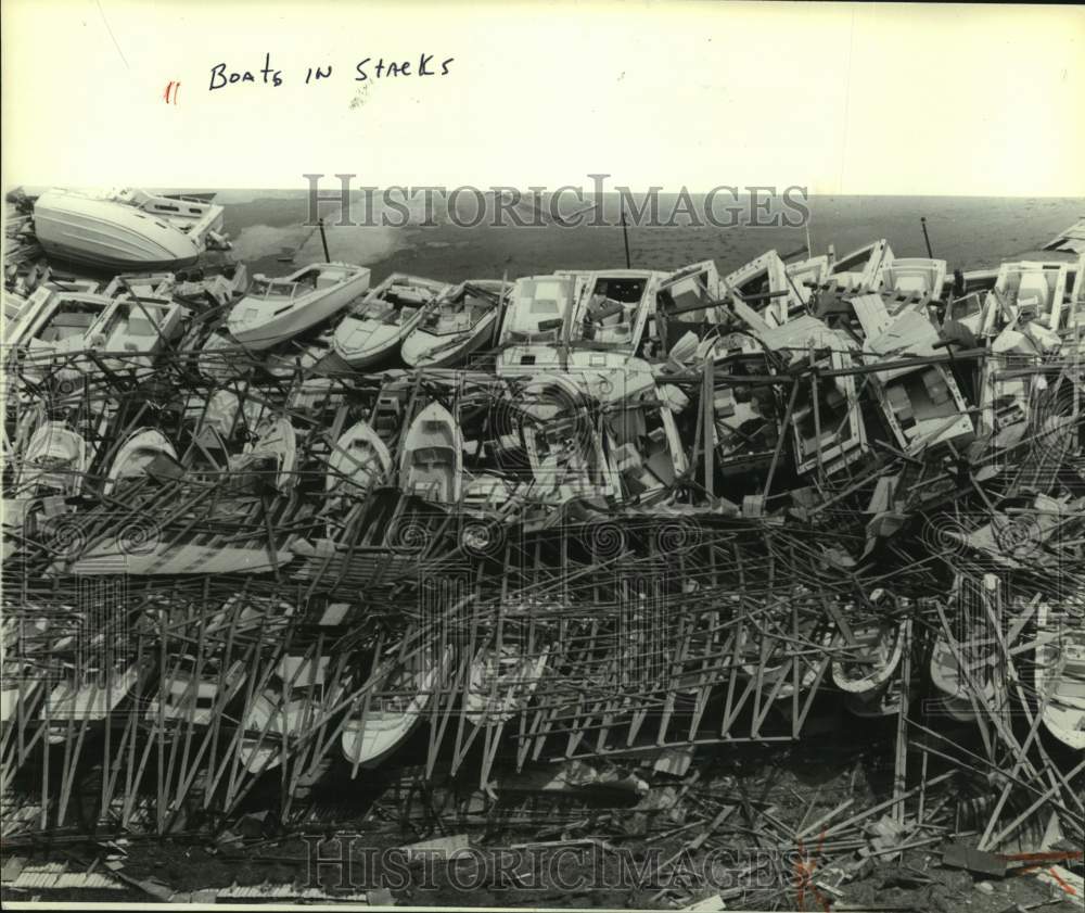 1979 Press Photo Hurricane Frederic Leaves Stacks of Boats on Dauphin Island - Historic Images