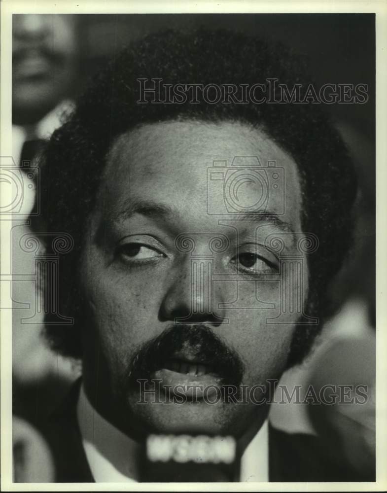 1982 Press Photo Jesse Jackson, columnist, politician - abna43575 - Historic Images