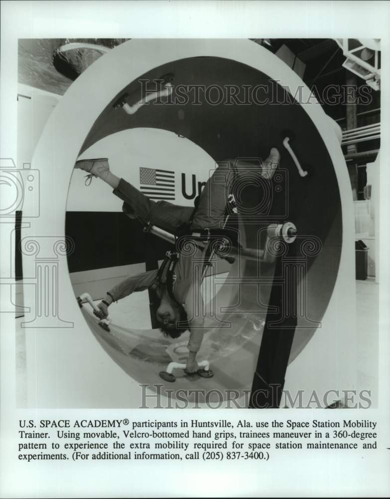 Press Photo Child uses Space Station Mobiliy Trainer, Hunstville, Alabama - Historic Images