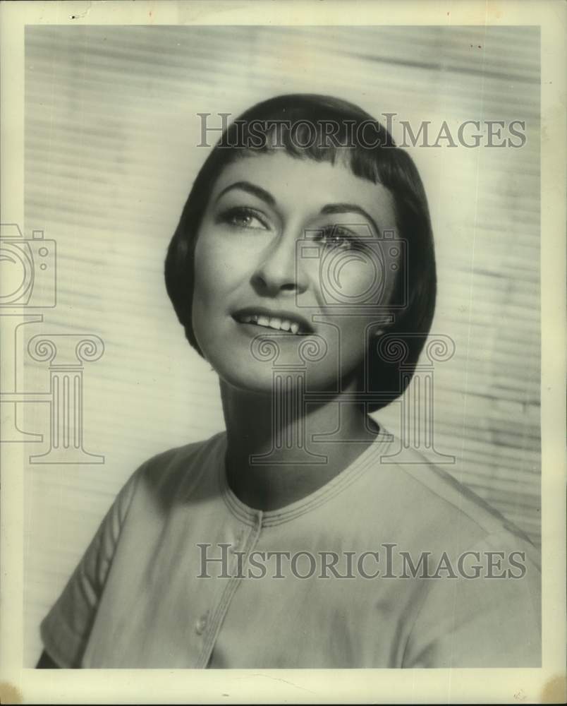 1994 Press Photo Mary Hurt, entertainer from Birmingham, Alabama - abna43638 - Historic Images