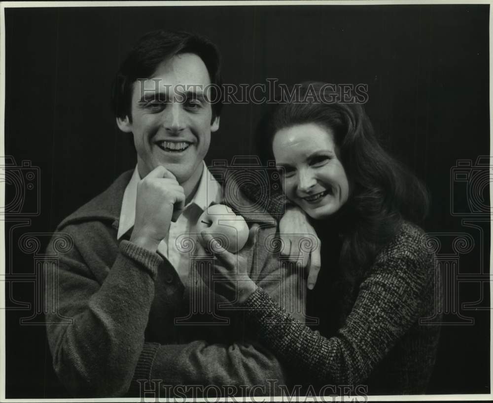 1977 Press Photo Tom Key & Beverly Brasell in "The Diary of Adam & Eve", Alabama - Historic Images
