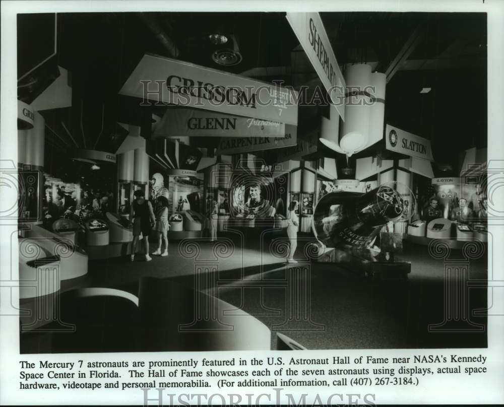 Press Photo Visitors at the US Astronaut Hall of Fame in Florida - abna43797 - Historic Images