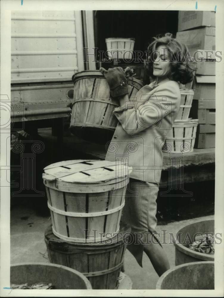 1980 Press Photo Actress Gail Strickland in character for "King Crab" movie - Historic Images