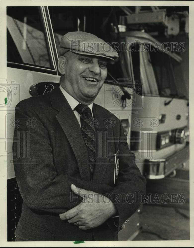 1988 Press Photo W. M. Boutwell, Fire Chief, Shelby County Fire Department - Historic Images