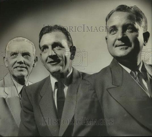 1955 Press Photo Members of Traffic Club Approve Plans for Club's Big Party - Historic Images