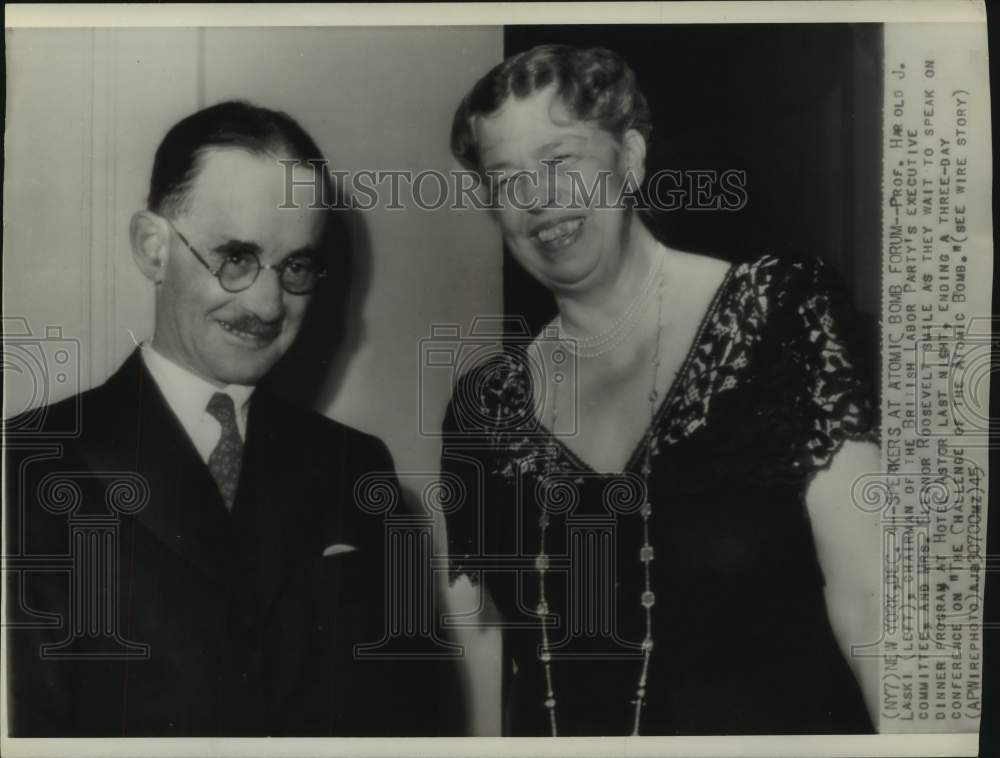 1945 Press Photo Professor Harold J. Laski, Eleanor Roosevelt Before Speaking - Historic Images