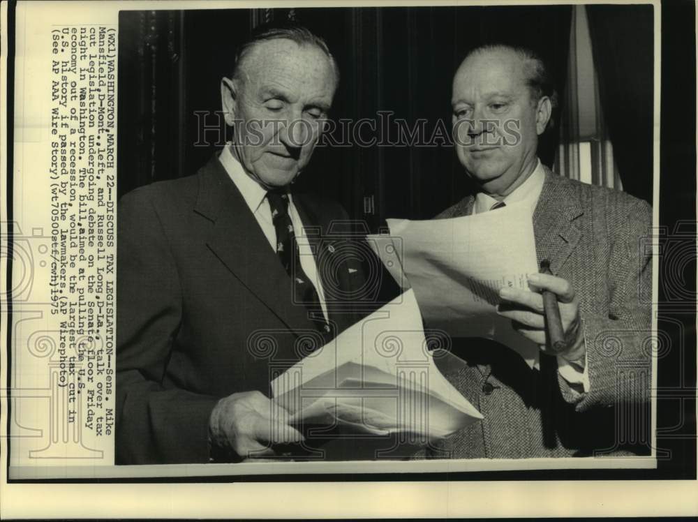 1975 Press Photo Senators Discuss Tax Legislation - abna44151 - Historic Images