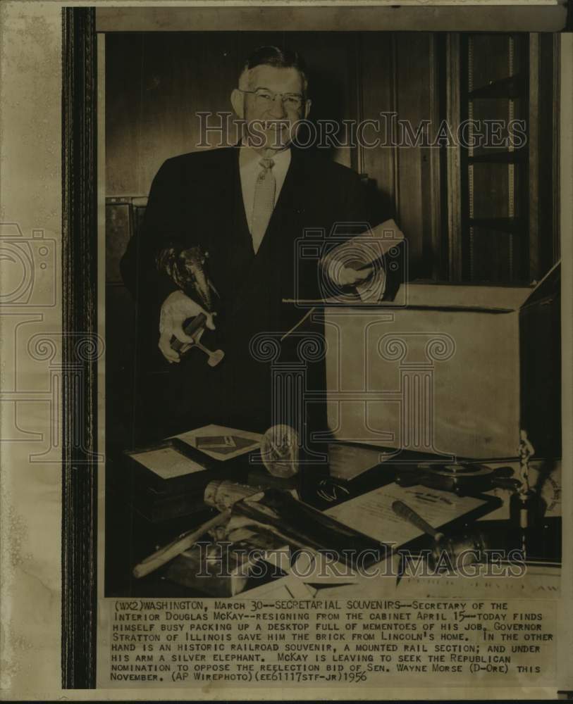 1956 Secretary of Interior Douglas McKay Packs Up Office - Historic Images
