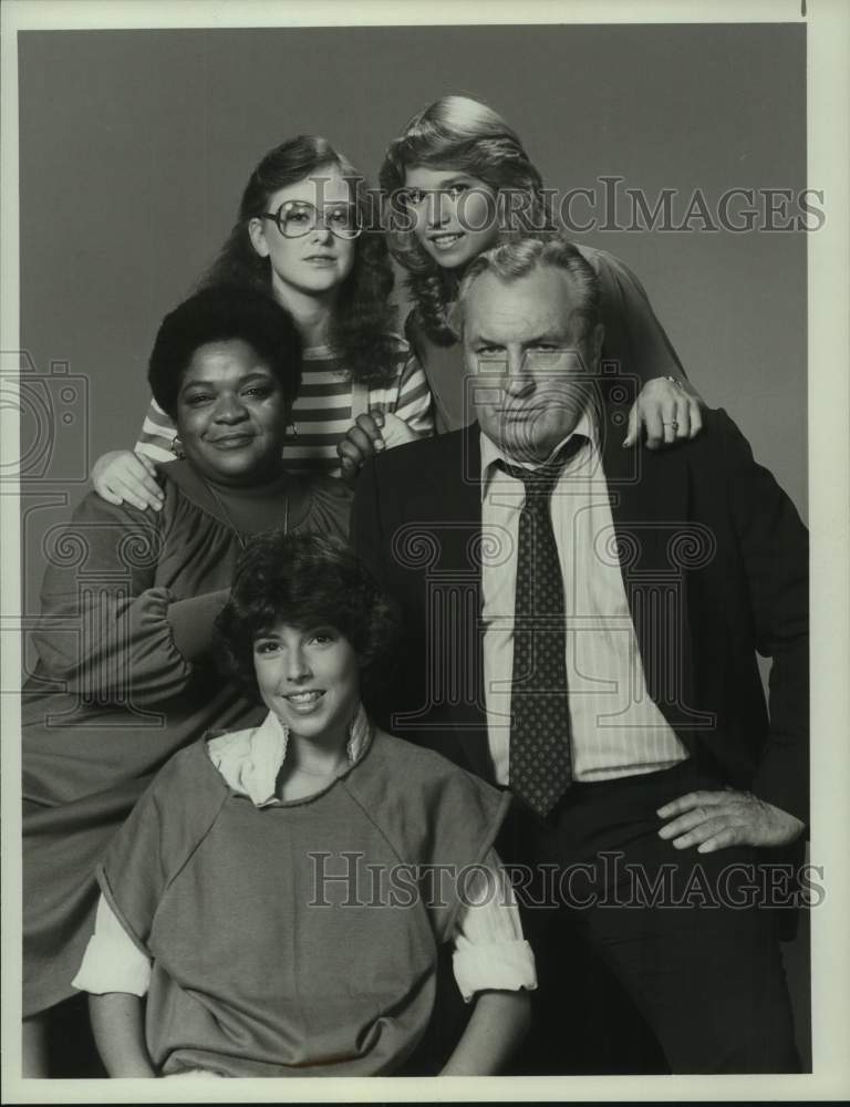 1982 Press Photo stars of &quot;Gimme a Break&quot; on NBC - abna44187 - Historic Images