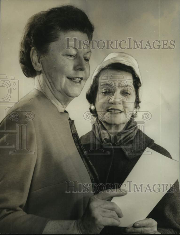 1964, Mrs. Frank Pate, Mrs. John Hancock with award, Birmingham, AL - Historic Images