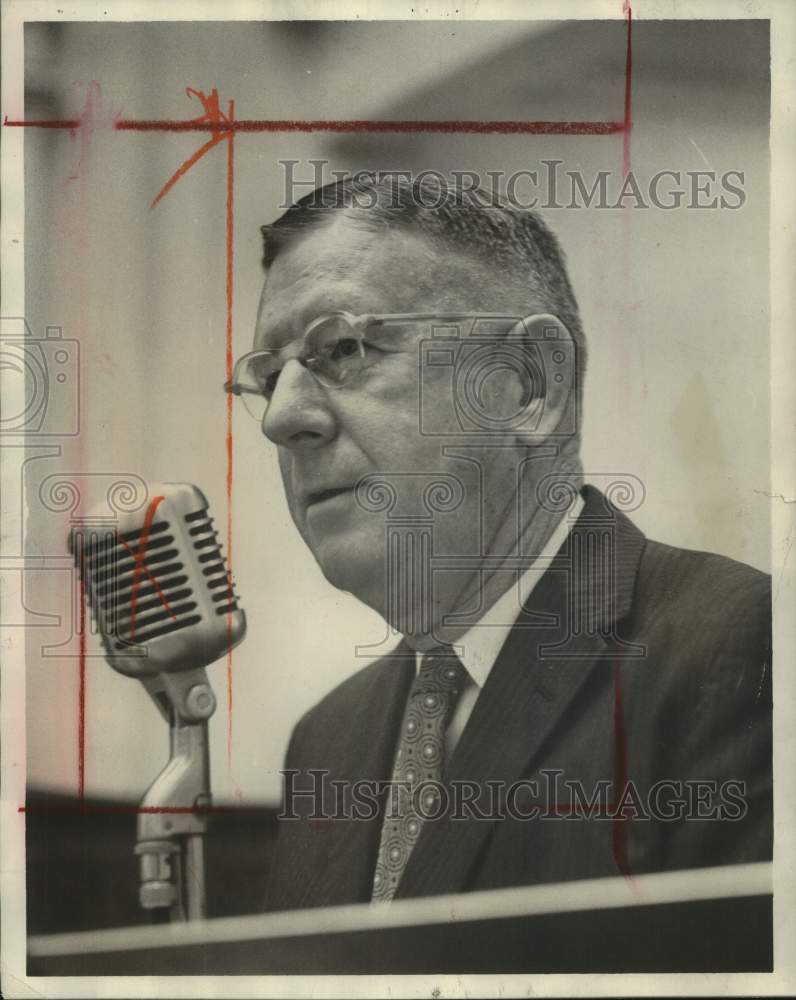 1959 Press Photo State Senator A.K. Shelton giving speech - abna44624 - Historic Images