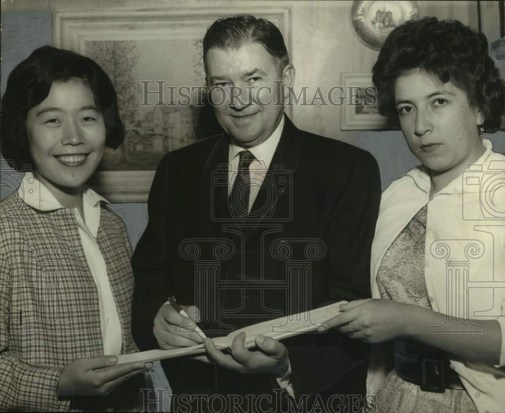 1960, Congressman Kenneth Roberts Helps International Students - Historic Images