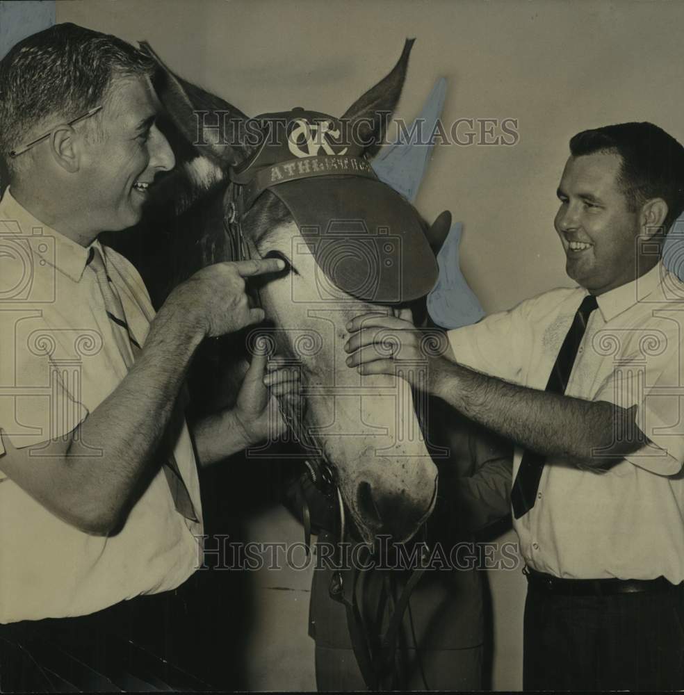 1965 Press Photo Reporters Al Stanton, Jack Hopper of the Birmingham News - Historic Images