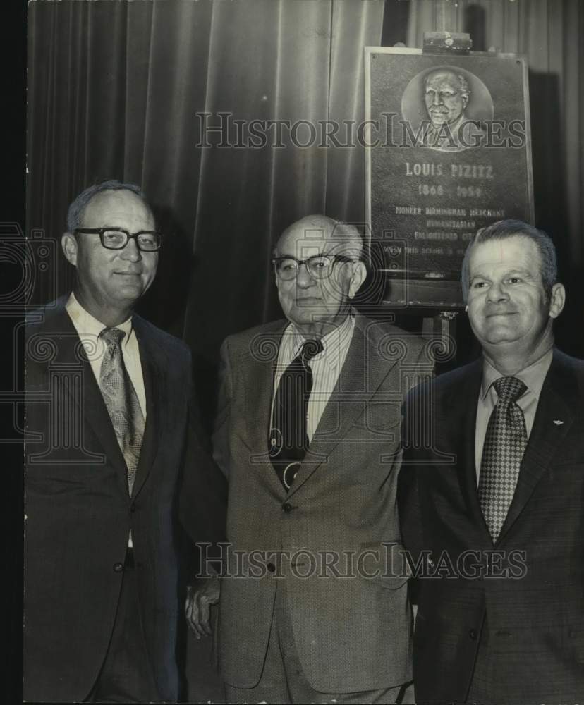 1972 Press Photo Guy Caffey, Isadore Pizitz & Robert Guillot Attend Ceremony - Historic Images