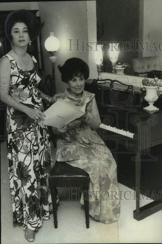 1970, Mrs. J. Durwood Bradley & Mrs. Charles Milton, Women's civic - Historic Images