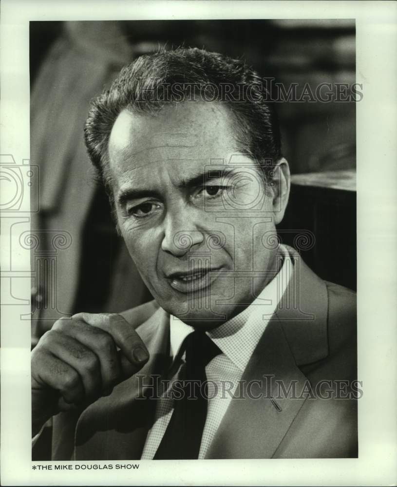1967, Rossano Brazzi, co-host of Mike Douglas Show - abna45260 - Historic Images