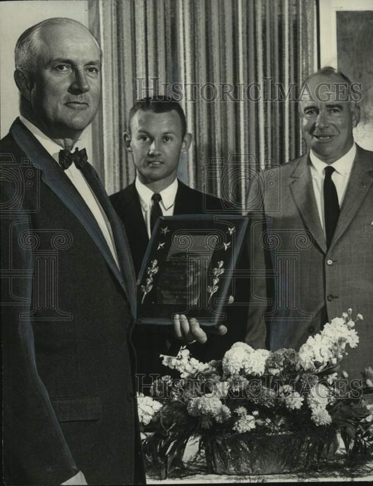 1959 Press Photo Dean James E. Greene, Auburn School of Veterinary Medicine - Historic Images