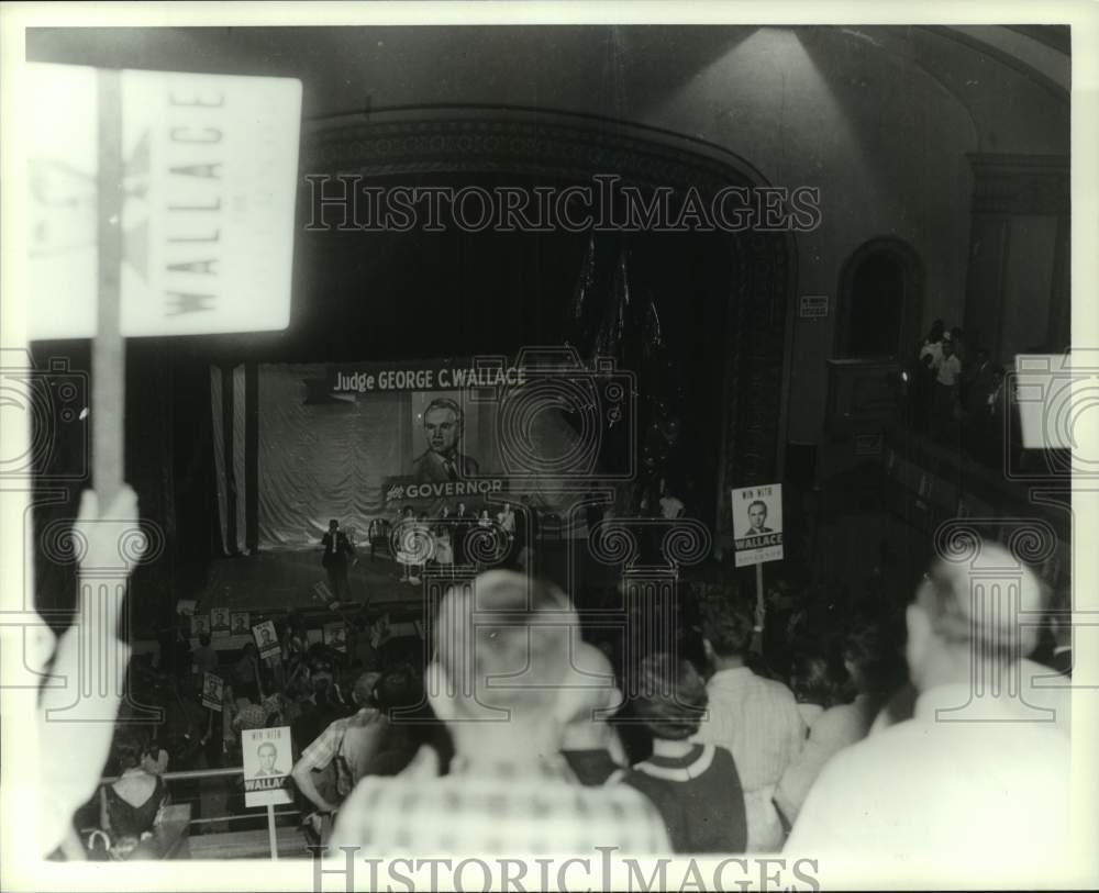 1999 Press Photo Overhead view of George Wallace campaign for AL governor - Historic Images