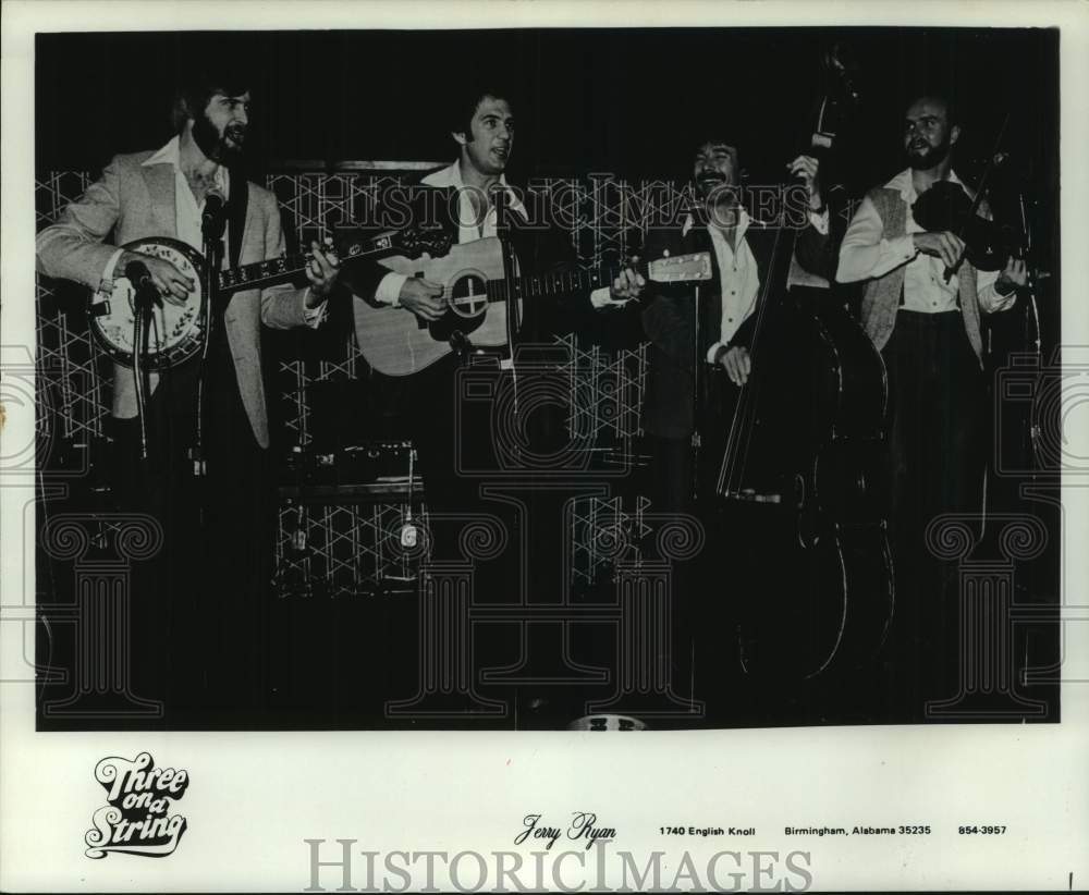 1980 Press Photo Members of Three on A String of Birmingham, AL on stage - Historic Images