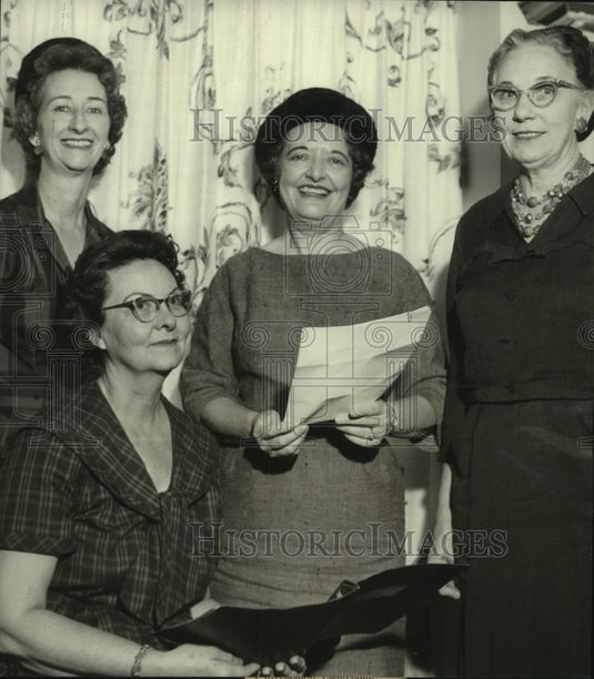 1962, Mrs. P.B. Bowden & others, AL Fed. of Women's Clubs, Alabama - Historic Images
