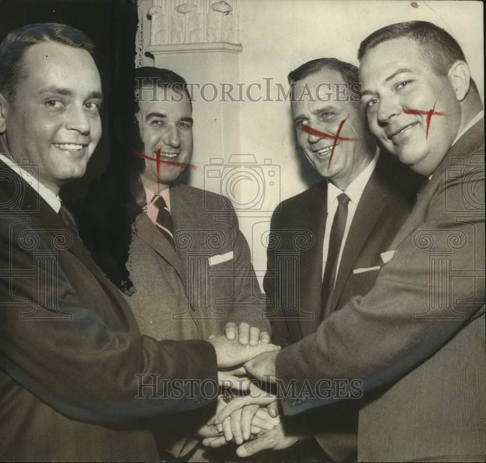 1960, James Head Jr. exec. V.P. Univ. of AL Alumni Ass&#39;n &amp; others - Historic Images