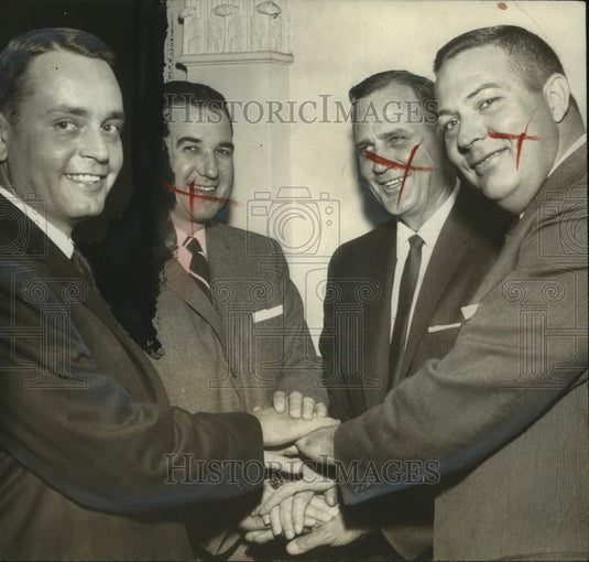 1960, James Head Jr. exec. V.P. Univ. of AL Alumni Ass'n & others - Historic Images