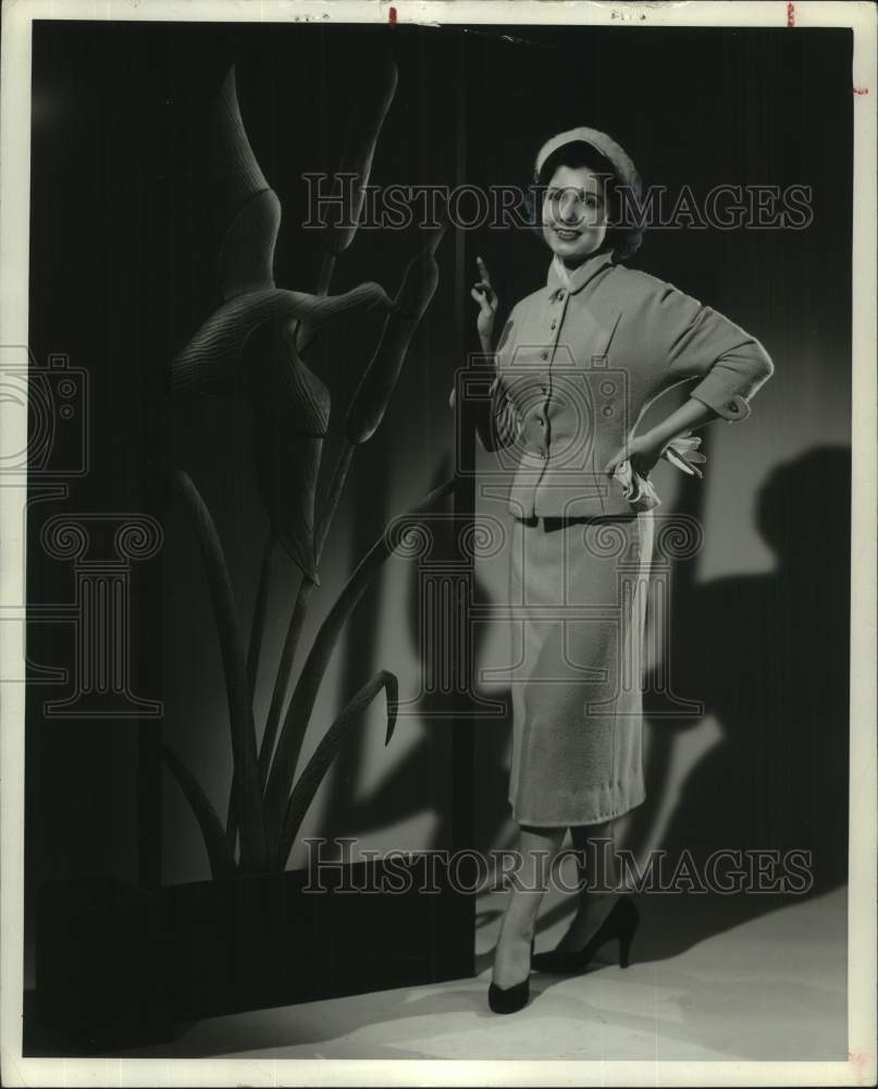 1953 Virginia McDavid, "Miss Alabama" - Historic Images