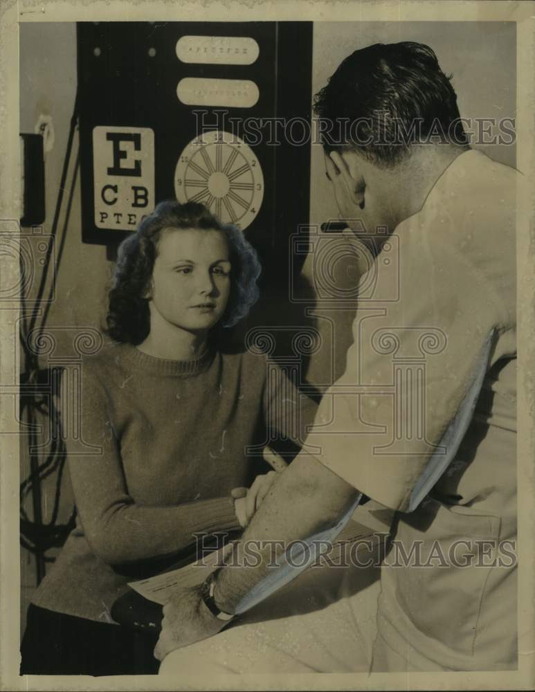 Press Photo Doctor Examines Eyes of Blind Student, Alabama School for the Blind - Historic Images