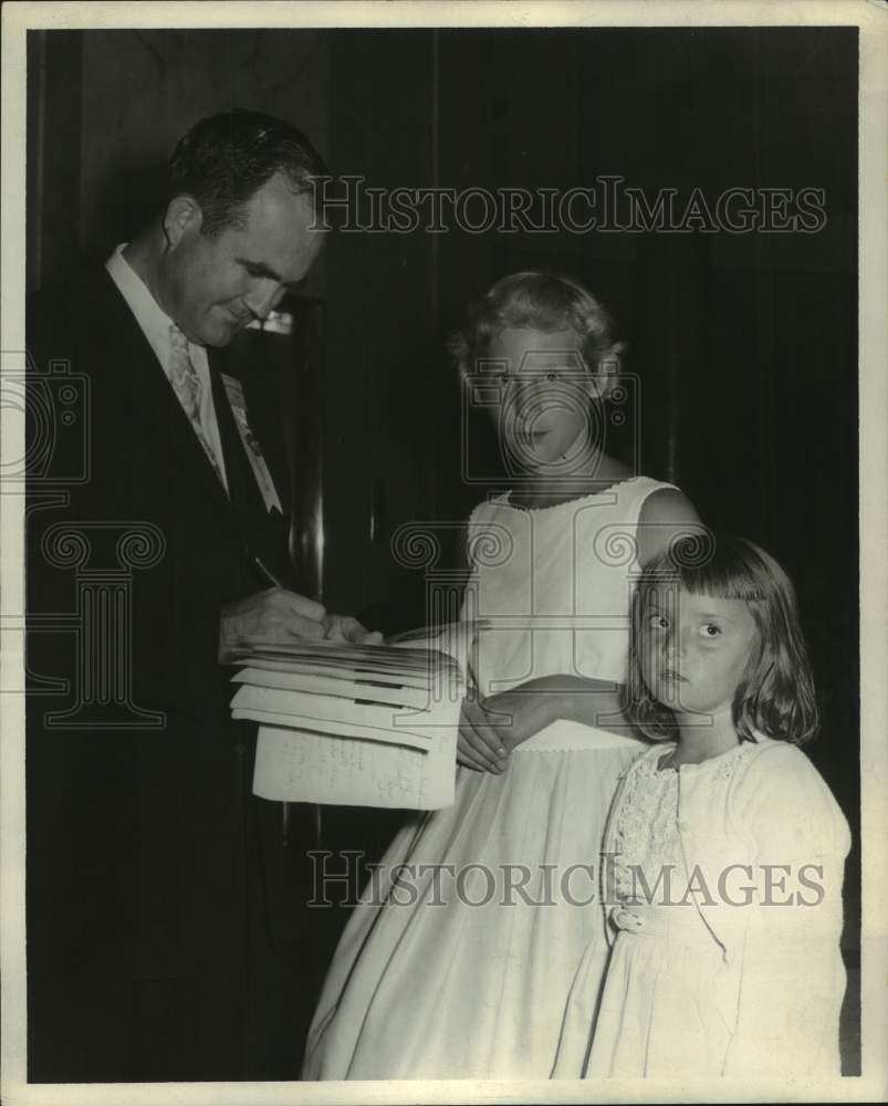 1959 Governor John Patterson Signs Autograph for Young Admirers - Historic Images