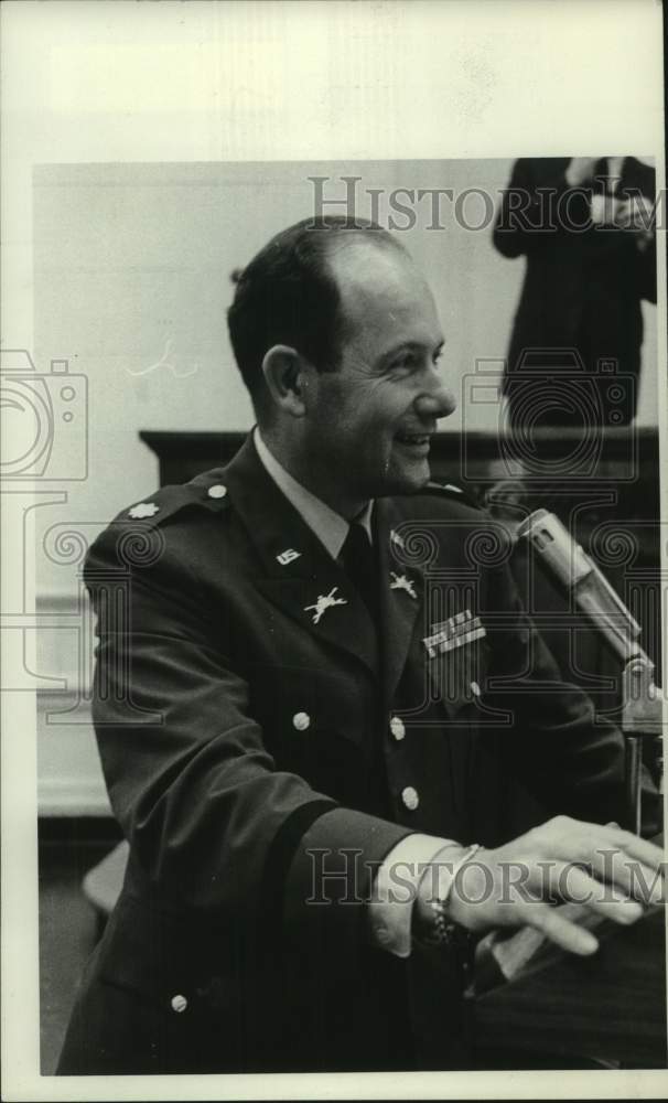1965 Press Photo Senator Neil Metcalfe of Geneva, Alabama, on Active Duty - Historic Images