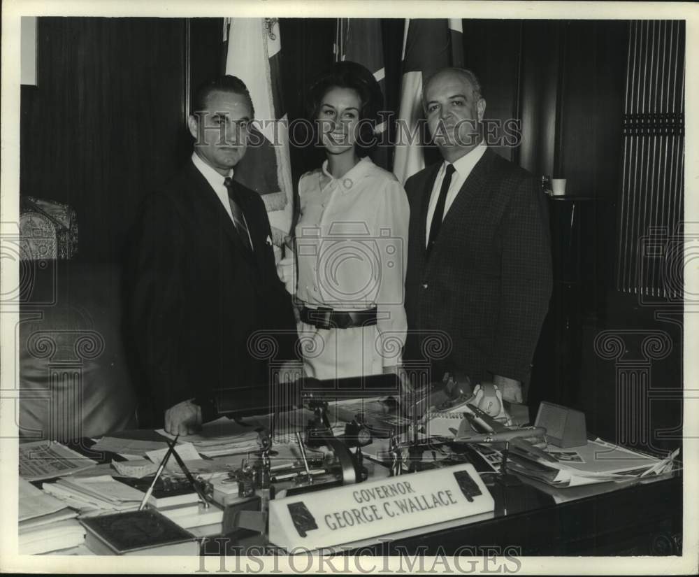 1967, Angi Grooms, Miss Alabama 1966, with Governor George Wallace - Historic Images