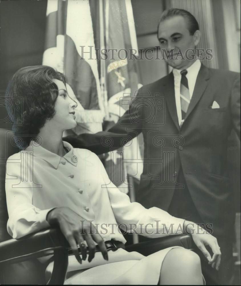 1966 1966 "Miss Alabama" Angi Grooms Sits in the Governor's Chair - Historic Images