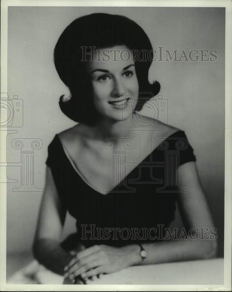 1966 Miss Alabama Angi Grooms - Historic Images