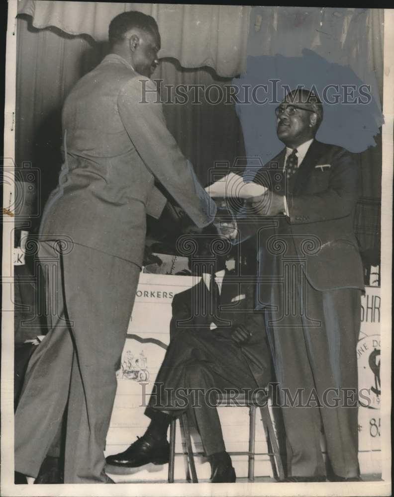 1953, &quot;Merit Farmer&quot; Award Presented to Hillard P. Jenkins - Historic Images