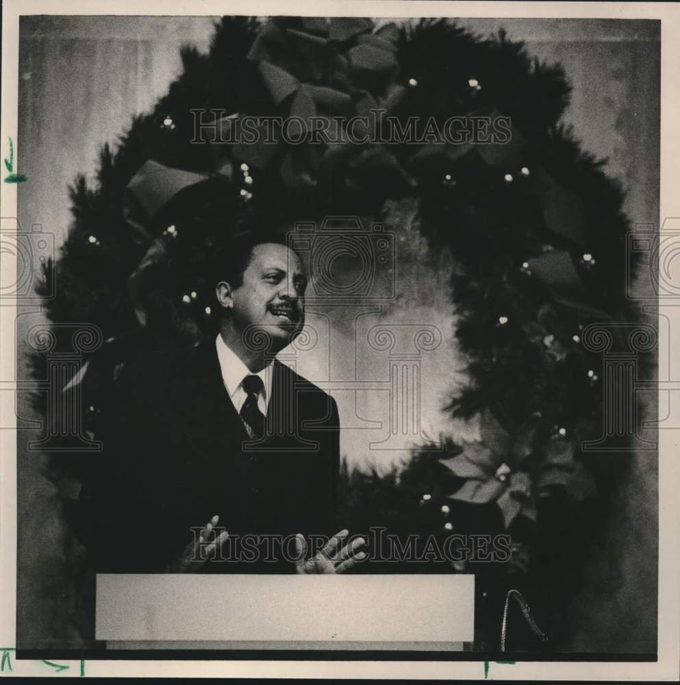 1987 Press Photo Dr. Wilson Fallin Speaks at Emancipation Proclamation Party - Historic Images