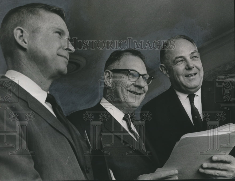 1963, Association of Alabama Life Insurance Companies - Members - Historic Images