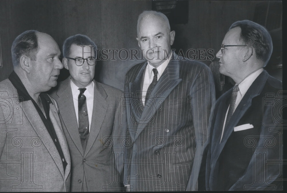 1957 Press Photo W.M. Beck, Fred Taylor, and Rotary Club Members, Alabama - Historic Images