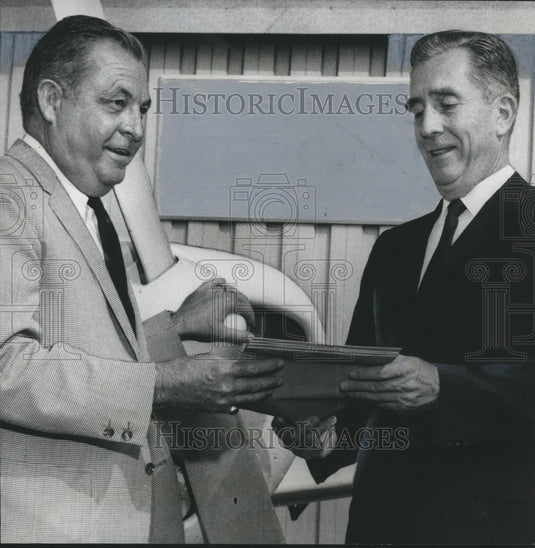 1969, Jefferson State College plans airborne courses, Alabama - Historic Images